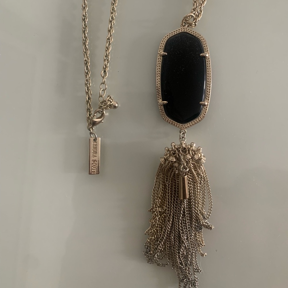 KENDRA SCOTT Black & Gold Necklace
